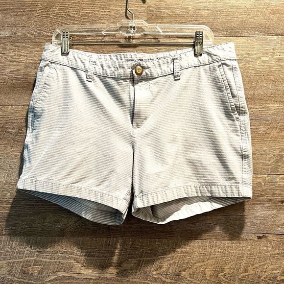 Gap Girlfriend Khakis 5” Shorts Sz 12 - Picture 1 of 4